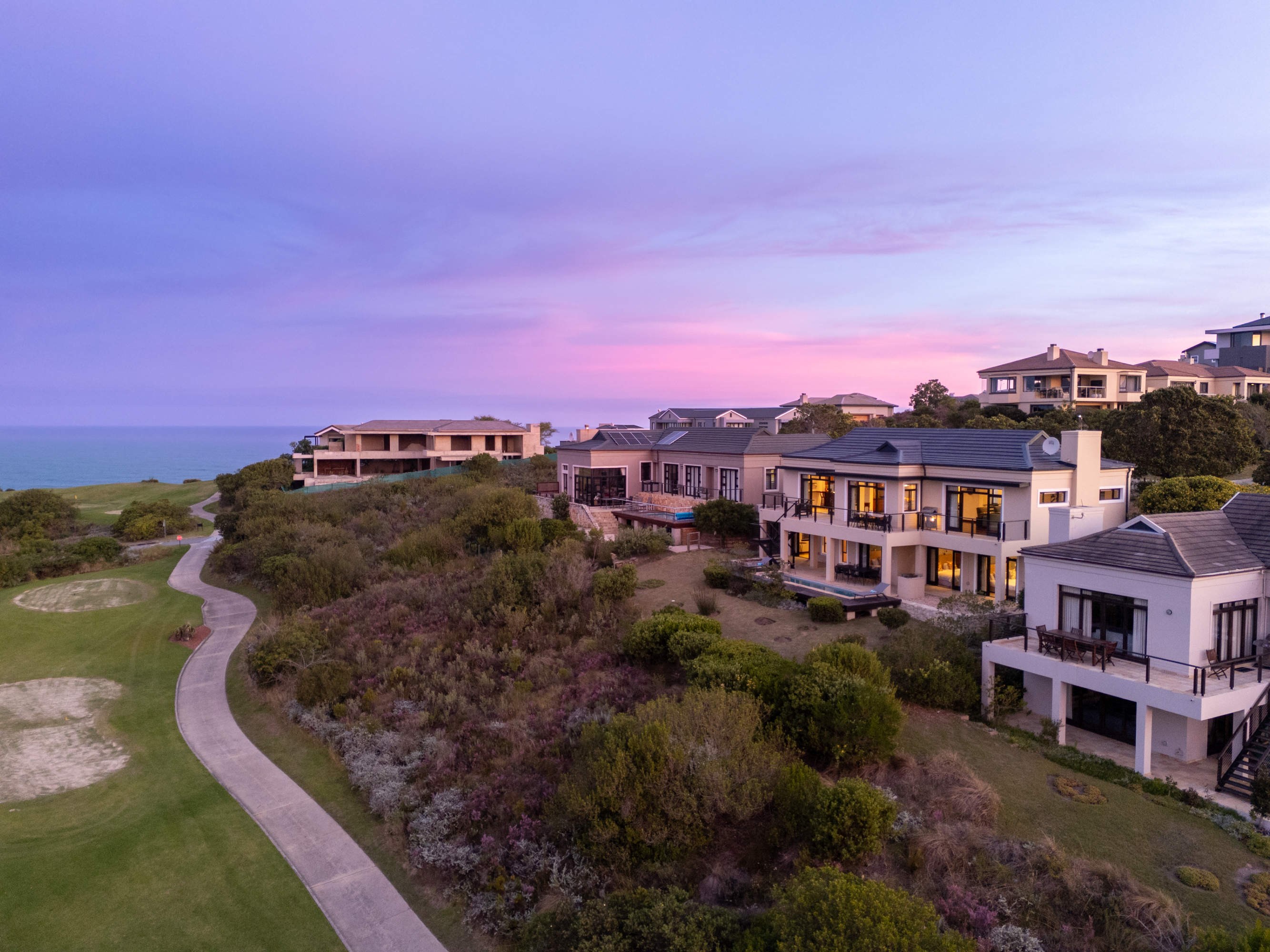 Exterior view of Villa On The 18th 4