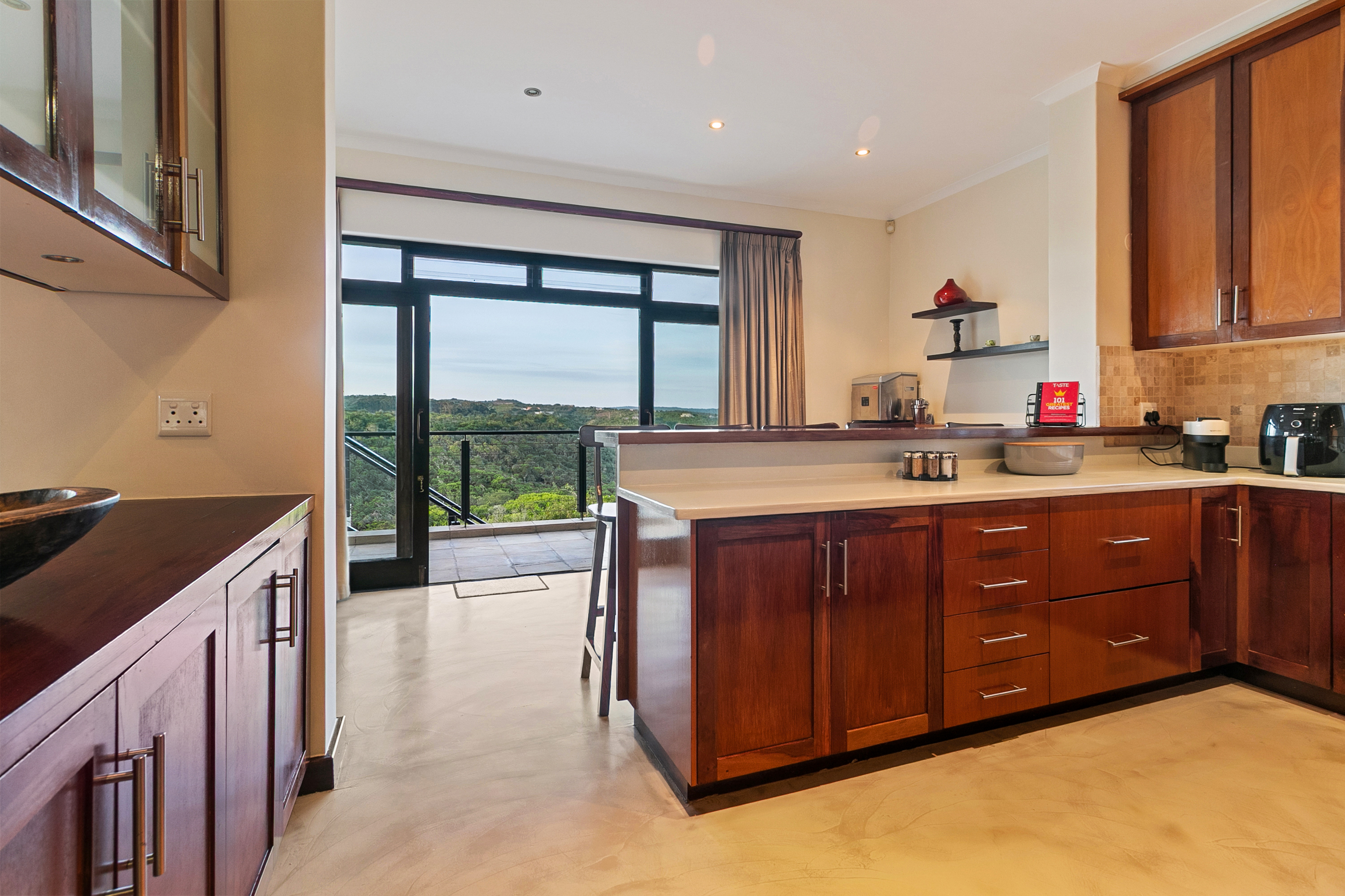 Interior view of Villa On The 18th 13