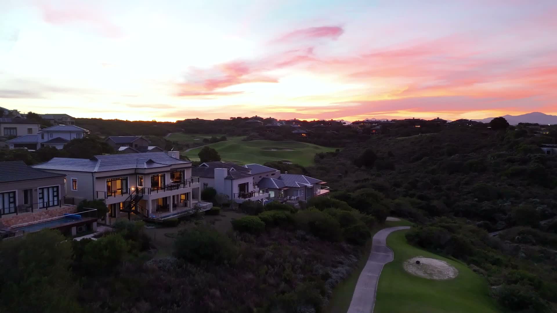 Video tour preview of Villa On The 18th
